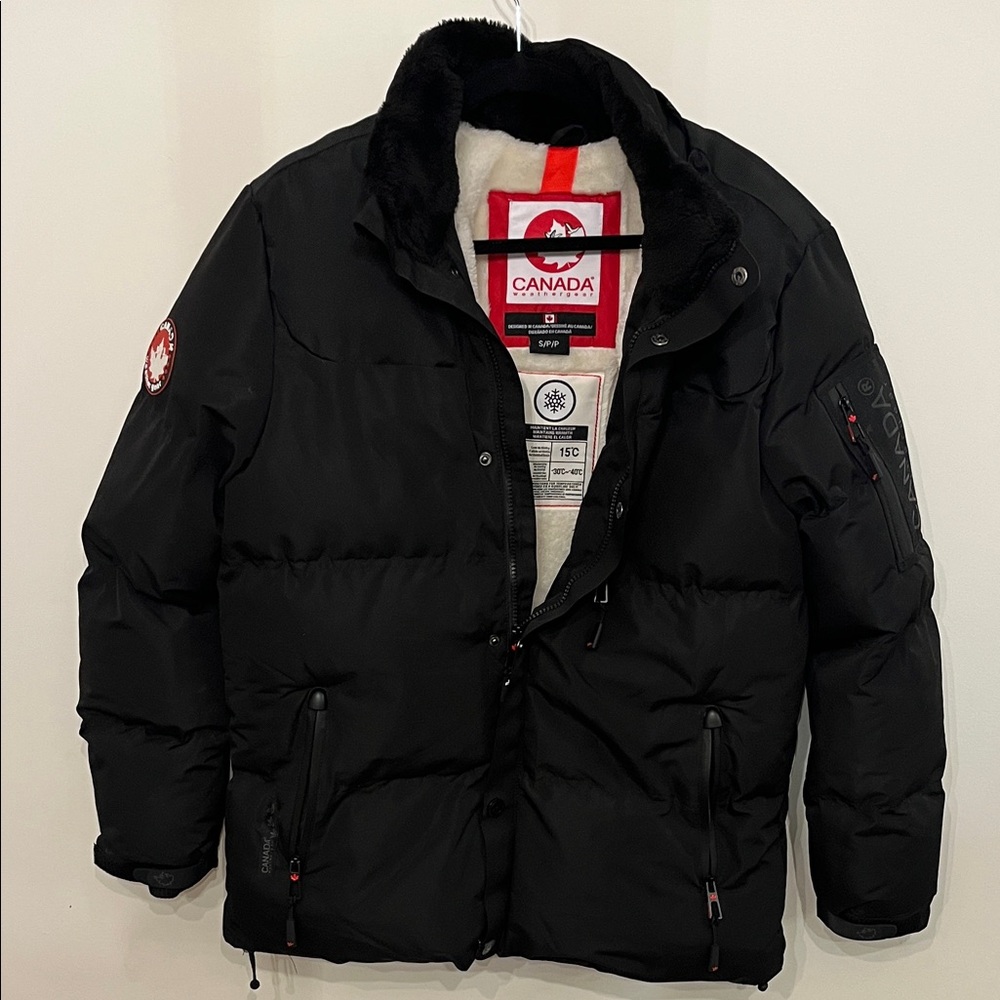 Canada Weather Gear Men's Black Puffer Jacket